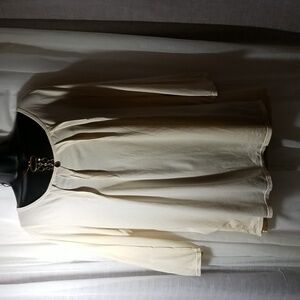 XL Cream pleated front T shirt